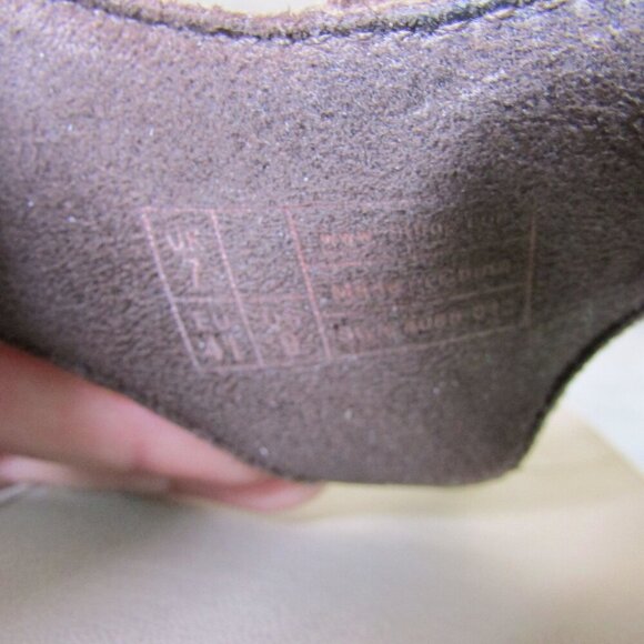 fitflop Women's Fiorella Floral Thong Flip Flop Sandal - Bronze - Picture 8 of 8